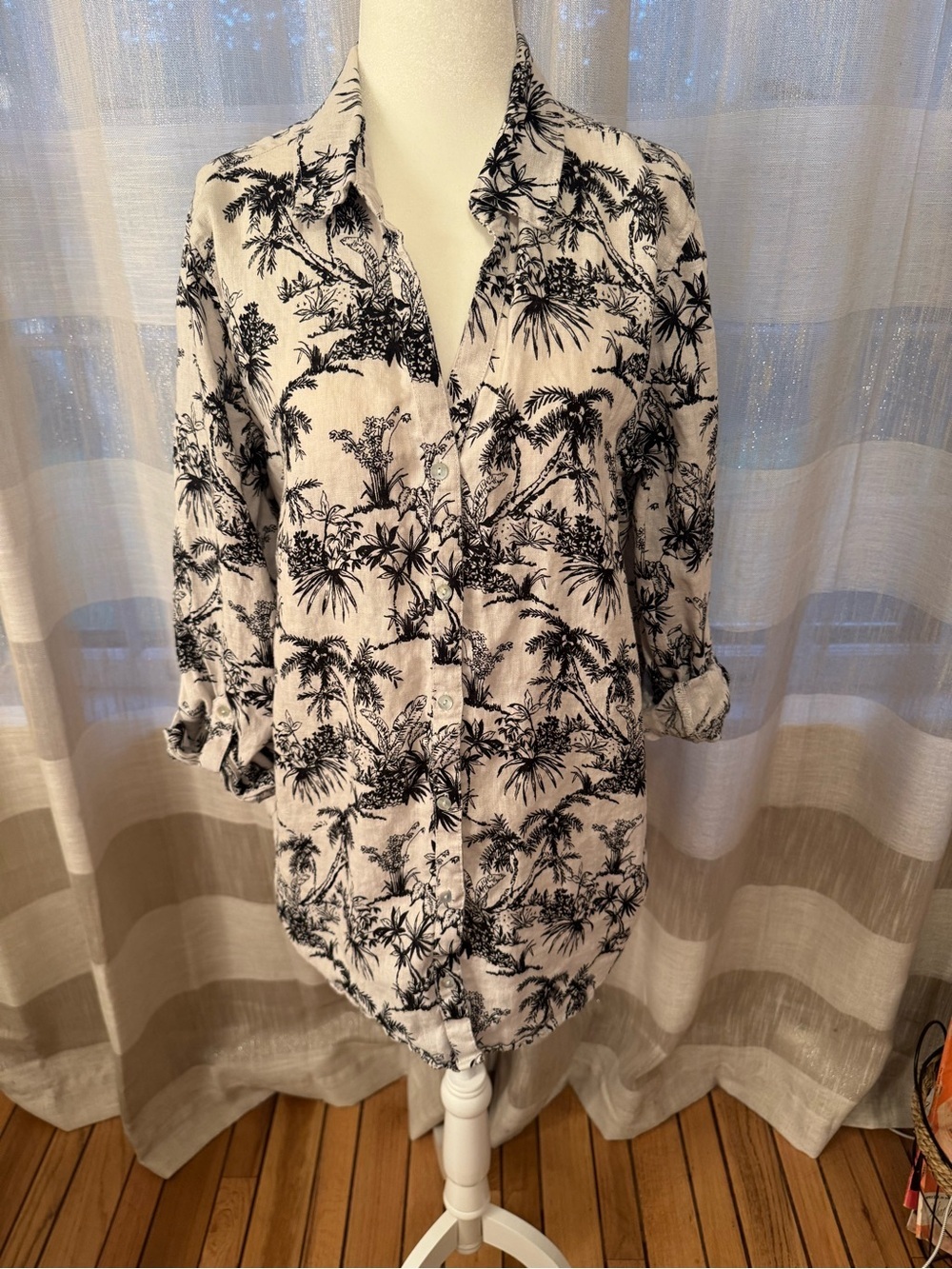 C&C California White Button-Down Linen Shirt with Black Tropical Print